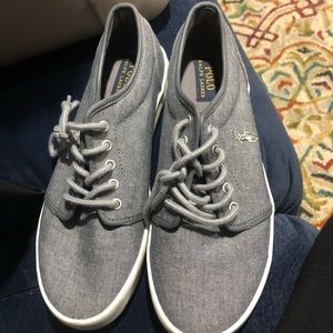 Ralph Lauren boys size 6 sneakers in gray. EUC